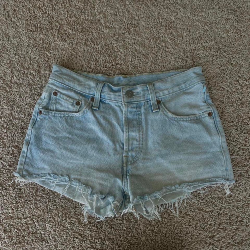 Vintage light wash 501 Levis High Waist Cut Off Denim Shorts
